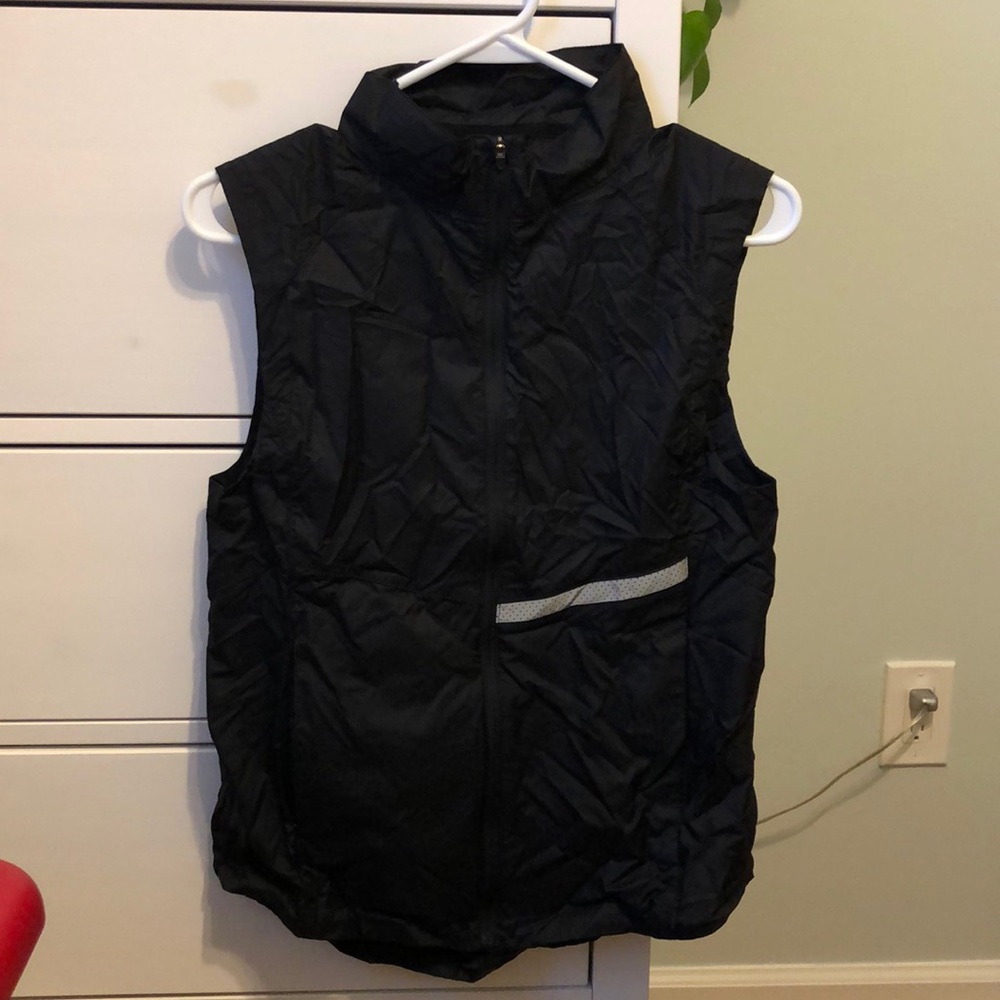 Oiselle vigor vest